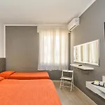 Szálloda City Hotel
