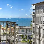 City Hotel 3* Viareggio