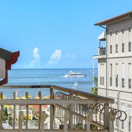 Szálloda City Hotel Viareggio