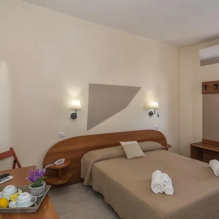 City Hotel Hotel 3*